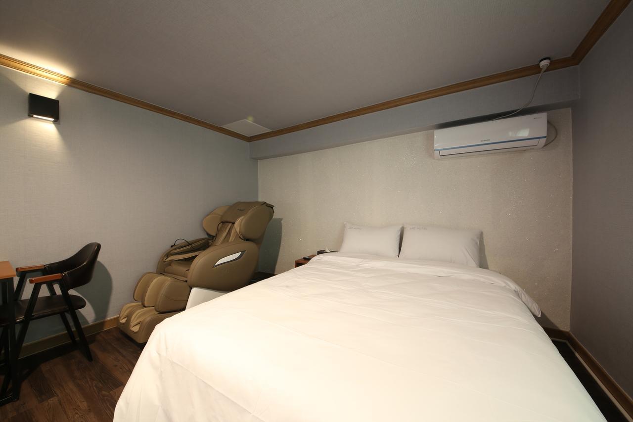 Art Hotel Gumi Ngoại thất bức ảnh