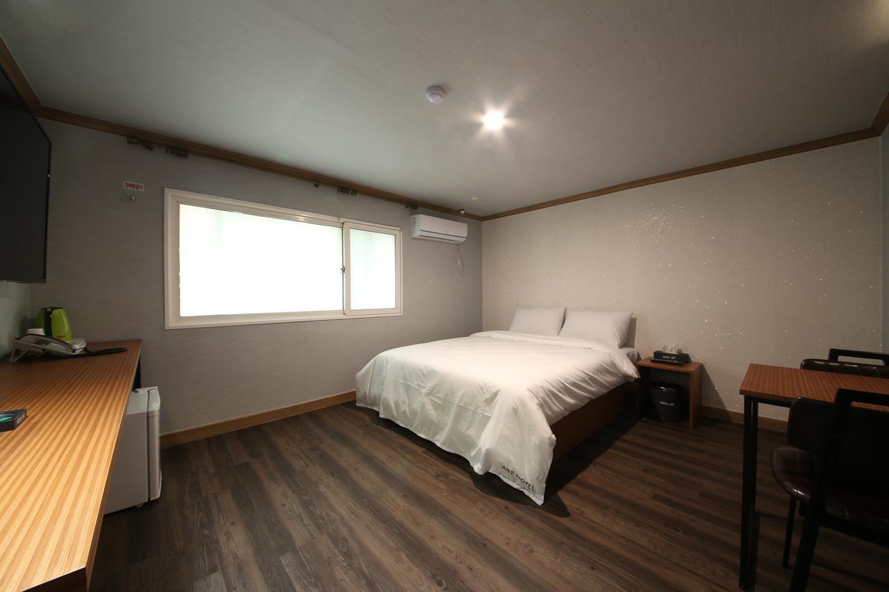 Art Hotel Gumi Ngoại thất bức ảnh